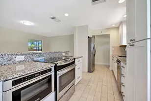 713 Gumtree Rd, North Palm Beach, FL 33408 - Photo 13