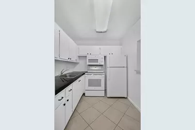 79 Chatham D, West Palm Beach, FL 33417 - Photo 7