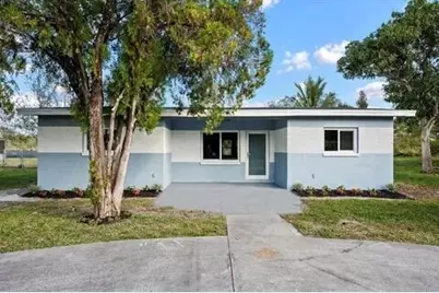 4610 Sunset Boulevard, Fort Pierce, FL 34982 - Photo 1