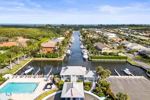 8945 SE Harbor Island Way, Hobe Sound, FL 33455 - Photo 45