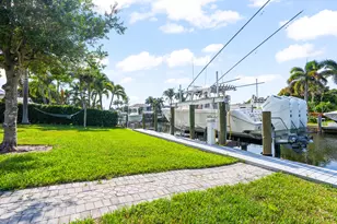 8945 SE Harbor Island Way, Hobe Sound, FL 33455 - Photo 35