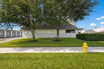 1334 S Killian Drive #1, Lake Park, FL  - Photo 7