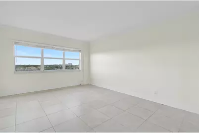 2555 NE 11th Street #906, Fort Lauderdale, FL 33304 - Photo 11