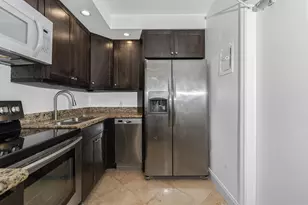 2424 SE 17th Causeway, Fort Lauderdale, FL 33316 - Photo 11