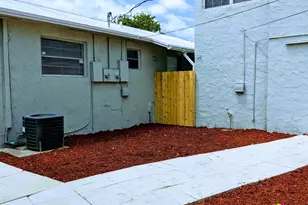 1945 Liberty St, Hollywood, FL 33020 - Photo 27