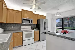 2129 SW 17th Cir, Deerfield Beach, FL 33442 - Photo 7