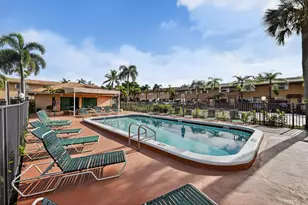 450 SE 7th St, Dania Beach, FL 33004 - Photo 21