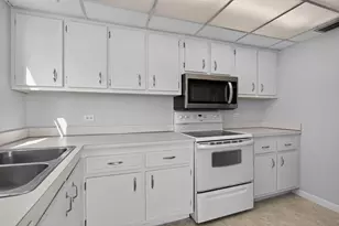 1010 S Ocean Blvd, Pompano Beach, FL 33062 - Photo 23