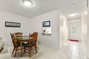 341 A Covered Bridge Blvd, Lake Worth, FL 33467 - Photo 5