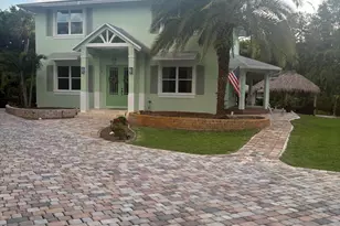 172 S River Rd, Sewalls Point, FL 34996 - Photo 3