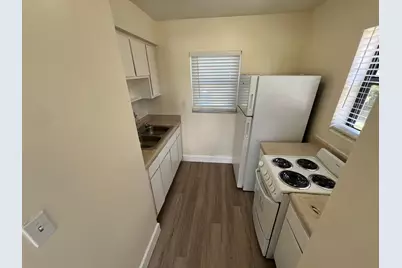 1150 W Blue Heron Boulevard, Riviera Beach, FL 33404 - Photo 5