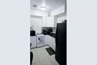2213 Lincoln Street #2, Hollywood, FL 33020 - Photo 1