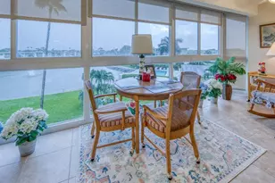 2728 Garden Dr N, Lake Worth, FL 33461 - Photo 3