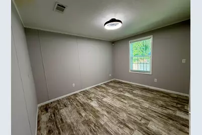 755 Ridgewood Drive, West Palm Beach, FL 33405 - Photo 11