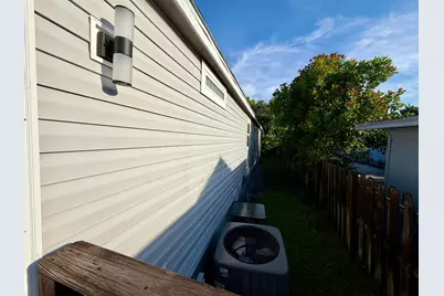 755 Ridgewood Drive, West Palm Beach, FL 33405 - Photo 23