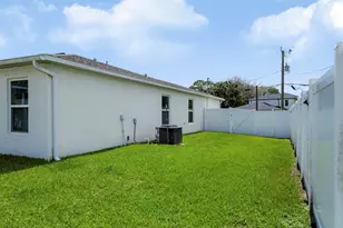 177 SW Pisces Terrace, Port Saint Lucie, FL 34984 - Photo 45