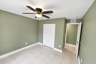 712 NE 3rd Ave, Pompano Beach, FL 33060 - Photo 9