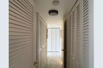 305 N Pompano Beach Boulevard #PH05, Pompano Beach, FL 33062 - Photo 9