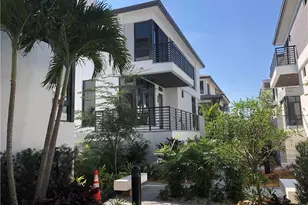 8243 NW 48th St, Doral, FL 33166 - Photo 3