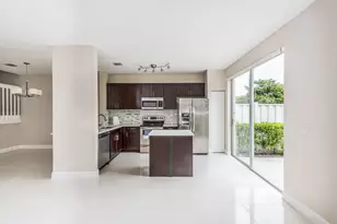 4020 NW 90th Way, Sunrise, FL 33351 - Photo 9