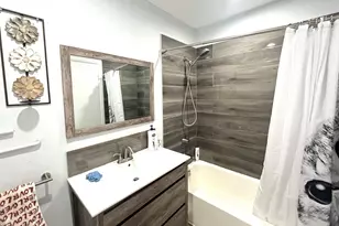 852 NW 81st Ave, Plantation, FL 33324 - Photo 19