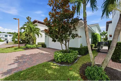 8015 Hobbes Way, Palm Beach Gardens, FL 33418 - Photo 7