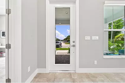8015 Hobbes Way, Palm Beach Gardens, FL 33418 - Photo 9