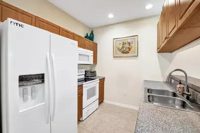 852 NW 9th Street, Hallandale Beach, FL 33009 - Photo 9