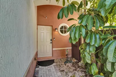 852 NW 9th Street, Hallandale Beach, FL 33009 - Photo 3