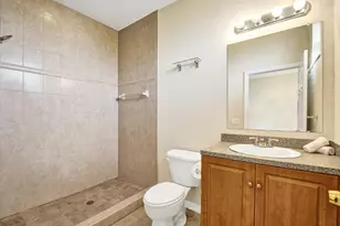 852 NW 9th St, Hallandale Beach, FL 33009 - Photo 35