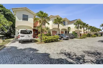852 NW 9th Street, Hallandale Beach, FL 33009 - Photo 51