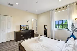 852 NW 9th St, Hallandale Beach, FL 33009 - Photo 33
