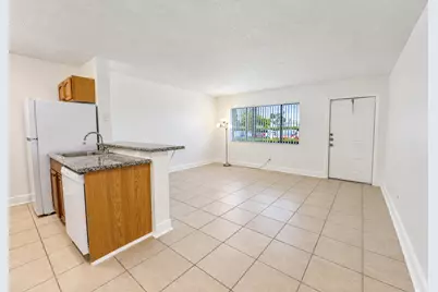 1604 Meadows Circle W, Boynton Beach, FL 33436 - Photo 5