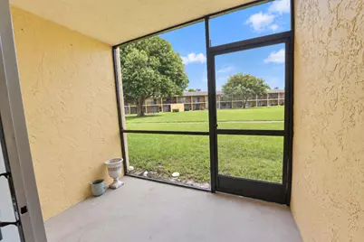 1604 Meadows Circle W, Boynton Beach, FL 33436 - Photo 15