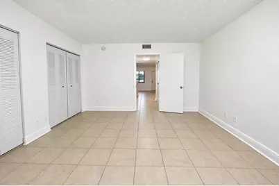 1604 Meadows Circle W, Boynton Beach, FL 33436 - Photo 13