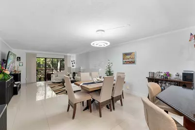 435 Lakeview Drive #104, Weston, FL 33326 - Photo 5