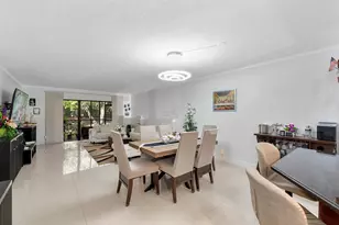 435 Lakeview Dr, Weston, FL 33326 - Photo 5