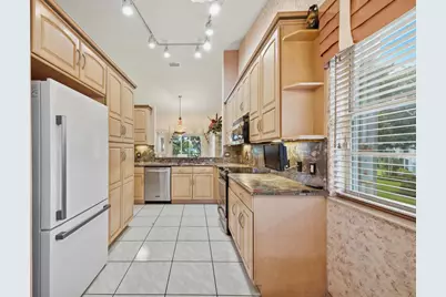 7881 Whispering Palms Drive #202, Boynton Beach, FL 33437 - Photo 9