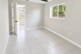 43 SW 11th St, Dania Beach, FL 33004 - Photo 7