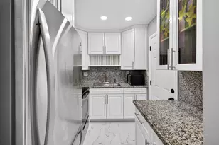 3040 NE 16th Ave, Oakland Park, FL 33334 - Photo 11