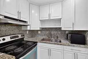 3040 NE 16th Ave, Oakland Park, FL 33334 - Photo 13
