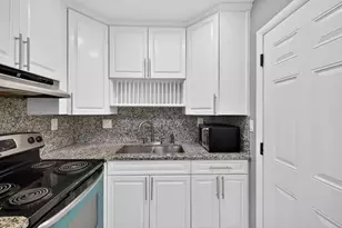 3040 NE 16th Ave, Oakland Park, FL 33334 - Photo 17
