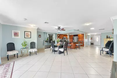 154 Santa Monica Avenue, Royal Palm Beach, FL 33411 - Photo 11