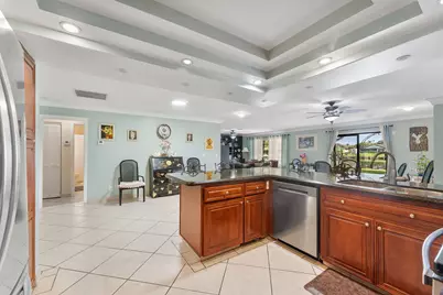 154 Santa Monica Avenue, Royal Palm Beach, FL 33411 - Photo 5
