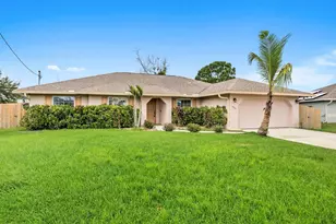5835 W Dooley Cir, Port Saint Lucie, FL 34986 - Photo 3