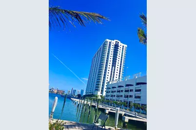 17111 Biscayne Boulevard #1903, North Miami Beach, FL 33160 - Photo 23