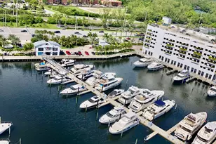 17111 Biscayne Blvd, North Miami Beach, FL 33160 - Photo 47