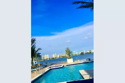 17111 Biscayne Boulevard #1903, North Miami Beach, FL 33160 - Photo 21