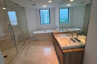17111 Biscayne Blvd, North Miami Beach, FL 33160 - Photo 13