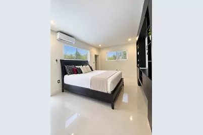 345 Pinehurst Road, Palm Springs, FL 33461 - Photo 15